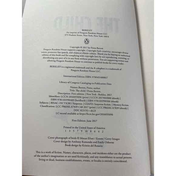 The Child by Fiona Barton 2017 Hardcover First Edition - Picture 8 of 8